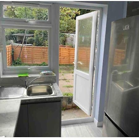 Lovely And Quiet 2 Bedroom Maisonette.Free Parking 런던 외부 사진