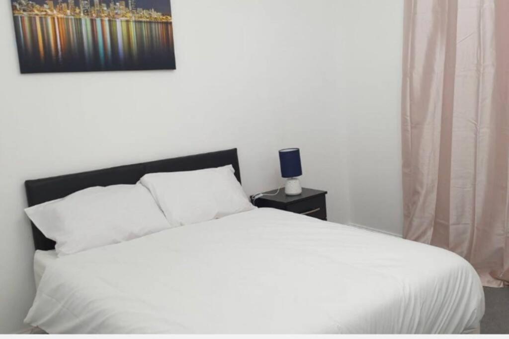 Lovely And Quiet 2 Bedroom Maisonette.Free Parking 런던 외부 사진